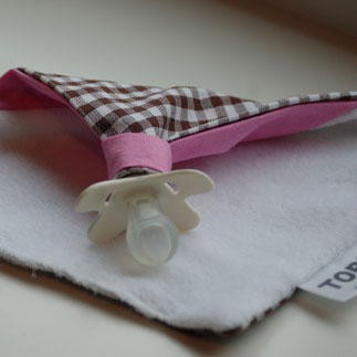 spuug-/speendoekje (bruin/roze)