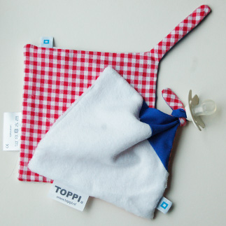 spuug-/speendoekje ruitje rood/blauw